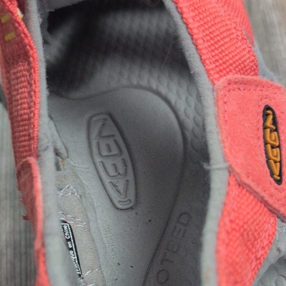 KEEN Whisper Waterproof Adventure Sandals - Coral/Pink Sz 8 No Laces - Picture 9 of 12